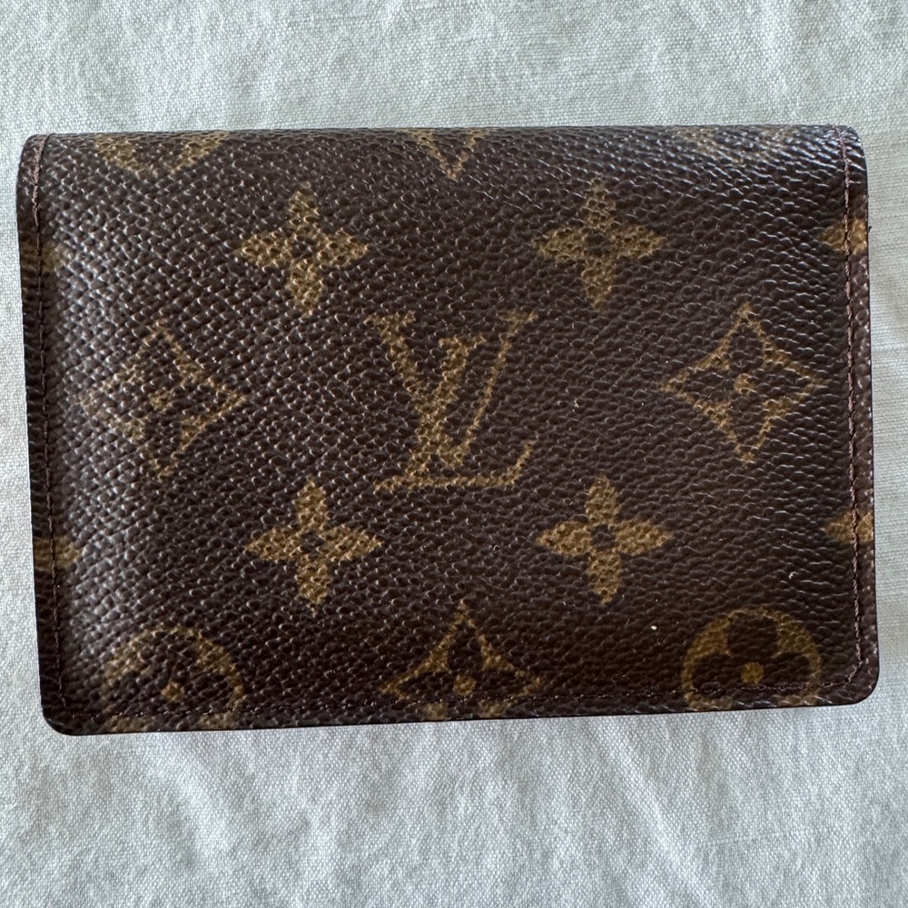 Louis Vuitton Porte 2 Cartes Vertical Card/ID holder
